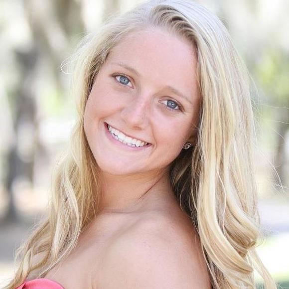 Meet your Posher, Dani - Picture 1 of 1